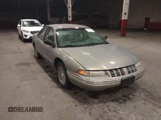 1994 Chrysler Concorde z VIN 2C3EL56F1RH246123, wystawiony jako IAAI lot #41845747 z przebiegiem 121 523 mil mil oraz . Historia ofert i sprzedaży dostępna na DreamBid. Obrazek 1.