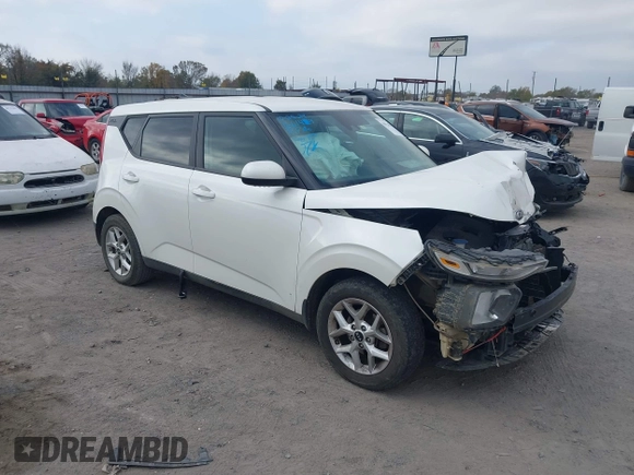 2020 Kia Soul S with VIN KNDJ23AU6L7735062, listed as a IAAI auction lot 40729662 with 100,546 mi miles and . Bid and sale history available at DreamBid. Image 1.