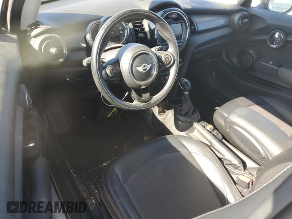 2018 MINI Hardtop Cooper with VIN WMWXP5C54J2G61440, listed as a Copart auction lot 54692875 with 63,703 mi miles and Clean title. Bid and sale history available at DreamBid. Image 8.