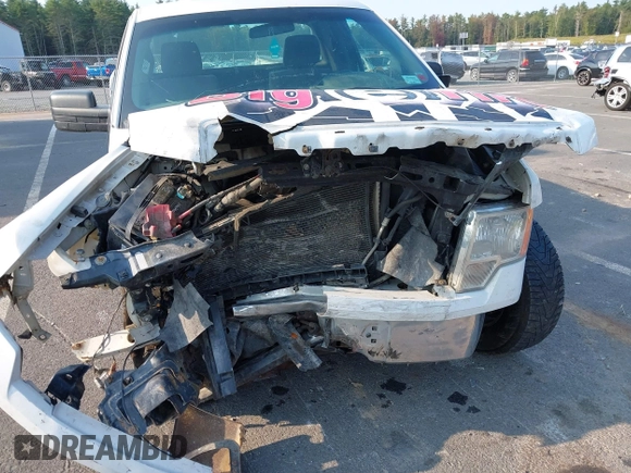 2013 Ford F-150 XL with VIN 1FTNF1CF8DKF22685, listed as a IAAI auction lot 40300889 with 212,575 mi miles. Bid and sale history available at carsss.com. Image 6.