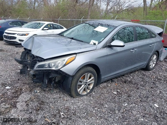2015 Hyundai Sonata 2.4L SE with VIN 5NPE24AF9FH198602, listed as a IAAI auction lot 41958776 with 154,660 mi miles. Bid and sale history available at carsss.com. Image 2.