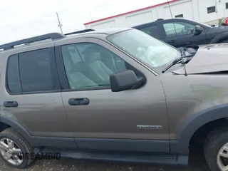 2006 Ford Explorer XLT с VIN 1FMEU73E16ZA27654, выставлен на аукционе IAAI как лот 42376989 с пробегом 172 887 миль миль и . История ставок и продаж доступна на DreamBid. Изображение 13.