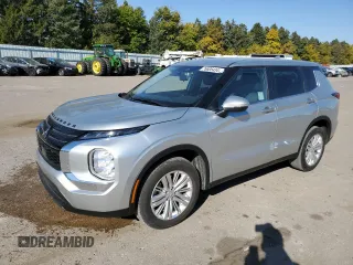 2023 Mitsubishi Outlander ES z VIN JA4J3TA80PZ028091, wystawiony jako Copart lot #76606434 z przebiegiem 28 087 mil mil oraz Szkoda całkowita • Salvage title. Historia ofert i sprzedaży dostępna na DreamBid. Obrazek 1.