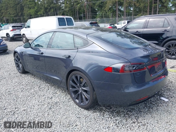 2018 Tesla Model S 75D z VIN 5YJSA1E28JF272630, wystawiony jako IAAI lot #42317422 z przebiegiem Nie podano mil oraz . Historia ofert i sprzedaży dostępna na DreamBid. Obrazek 3.