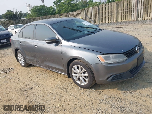 2011 Volkswagen Jetta SE с VIN 3VWDZ7AJ1BM352119, выставлен на аукционе IAAI как лот 42438454 с пробегом 120 328 миль миль и . История ставок и продаж доступна на DreamBid. Изображение 1.