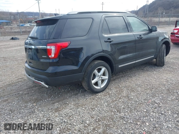 2016 Ford Explorer XLT with VIN 1FM5K8D85GGD08583, listed as a IAAI auction lot 41870524 with 93,390 mi miles and . Bid and sale history available at carsss.com. Image 4.