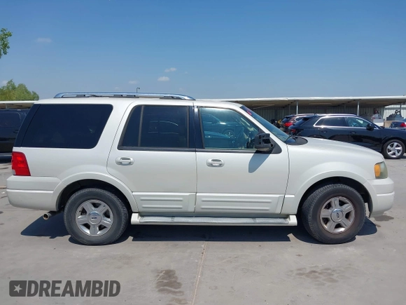 2006 Ford Expedition z VIN 1FMPU195X6LA76819, wystawiony jako IAAI lot #42047702 z przebiegiem 290 392 mil mil oraz . Historia ofert i sprzedaży dostępna na DreamBid. Obrazek 13.