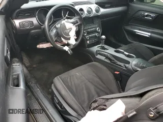 2017 Ford Mustang GT z VIN 1FA6P8CFXH5212459, wystawiony jako Copart lot #56038425 z przebiegiem 175 696 mil mil oraz Szkoda całkowita • Salvage title. Historia ofert i sprzedaży dostępna na DreamBid. Obrazek 8.