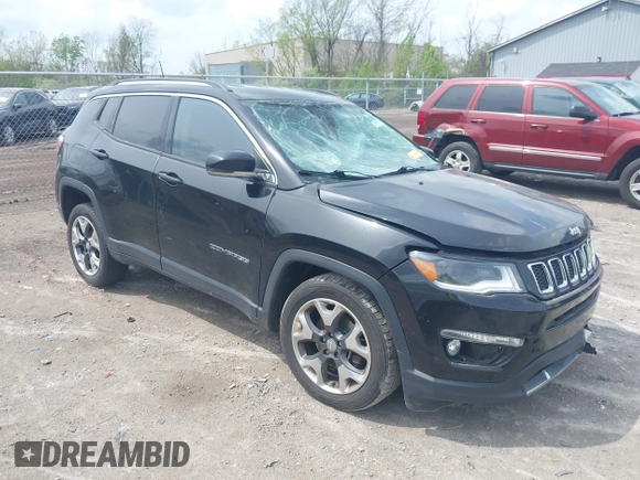 2018 Jeep Compass Limited with VIN 3C4NJDCB7JT332674, listed as a IAAI auction lot 42145567 with 111,852 mi miles and . Bid and sale history available at carsss.com. Image 1.