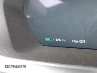 2014 Tesla Model S 60 with VIN 5YJSA1H10EFP30234, listed as a IAAI auction lot 42182249 with 186,654 mi miles and . Bid and sale history available at DreamBid. Image 17.