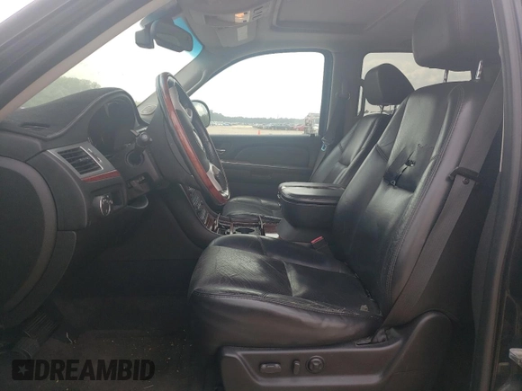 2007 Cadillac Escalade z VIN 1GYFK63867R134052, wystawiony jako Copart lot #59146595 z przebiegiem 241 037 mil mil oraz Szkoda całkowita • Salvage title. Historia ofert i sprzedaży dostępna na DreamBid. Obrazek 7.
