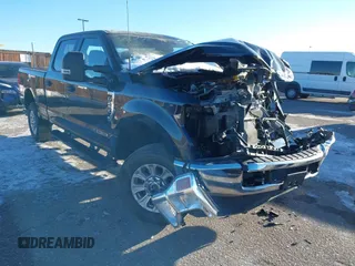 2022 Ford F-250 XL z VIN 1FT7W2BT1NEE45213, wystawiony jako IAAI lot #41400282 z przebiegiem 12 580 mil mil oraz . Historia ofert i sprzedaży dostępna na DreamBid. Obrazek 1.
