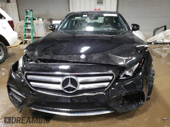 2017 Mercedes-Benz E-Class E 300 Luxury with VIN WDDZF4KB5HA151066, listed as a Copart auction lot 37743513 with 57,080 mi miles. Bid and sale history available at carsss.com. Image 5.