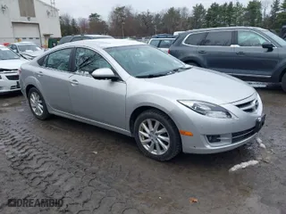 2011 Mazda Mazda6 i Touring with VIN 1YVHZ8CH3B5M04063, listed as a IAAI auction lot 41955922 with 151,409 mi miles. Bid and sale history available at carsss.com. Image 1.