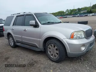 2004 Lincoln Navigator Luxury with VIN 5LMFU28R34LJ31076, listed as a IAAI auction lot 42249195 with Not provided miles and . Bid and sale history available at DreamBid. Image 1.