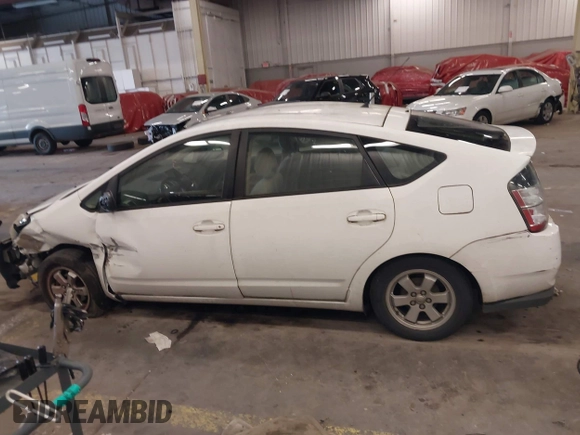2004 Toyota Prius with VIN JTDKB20U540007016, listed as a IAAI auction lot 41762070 with 190,786 mi miles. Bid and sale history available at carsss.com. Image 14.