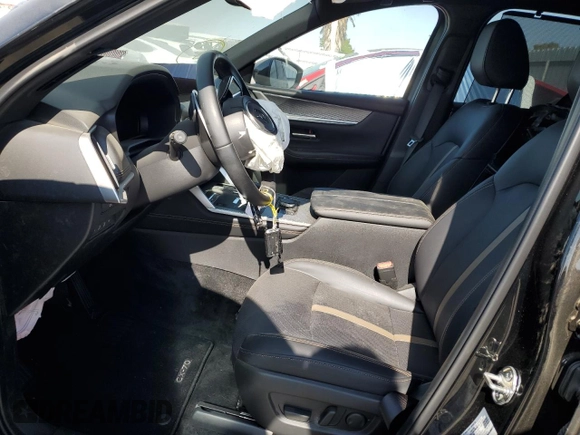2025 Mazda CX-70 Premium Plus с VIN JM3KJEHA3S1113266, выставлен на аукционе Copart как лот 56539755 с пробегом 6 543 миль миль и Списание • Salvage title. История ставок и продаж доступна на DreamBid. Изображение 7.