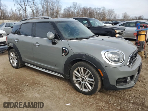2018 MINI Countryman Cooper S with VIN WMZYT5C31J3E60896, listed as a Copart auction lot 48239805 with 110,260 mi miles and Clean title. Bid and sale history available at DreamBid. Image 4.