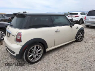 2009 MINI Hardtop S with VIN WMWMF73569TW87347, listed as a Copart auction lot 59445035 with Not provided miles and Salvage title. Bid and sale history available at DreamBid. Image 3.