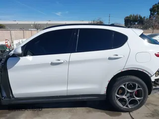 2019 Alfa Romeo Stelvio Ti Lusso z VIN ZASPAKBN1K7C36934, wystawiony jako IAAI lot #41534732 z przebiegiem Nie podano mil oraz . Historia ofert i sprzedaży dostępna na DreamBid. Obrazek 15.