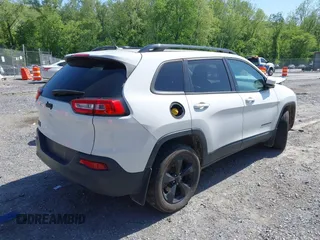 2018 Jeep Cherokee Latitude with VIN 1C4PJMCB2JD506794, listed as a IAAI auction lot 42206141 with 96,309 mi miles and . Bid and sale history available at DreamBid. Image 4.