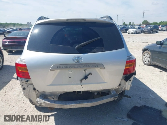 2010 Toyota Highlander with VIN 5TDZK3EH9AS015841, listed as a IAAI auction lot 42297683 with 262,617 mi miles and . Bid and sale history available at DreamBid. Image 17.