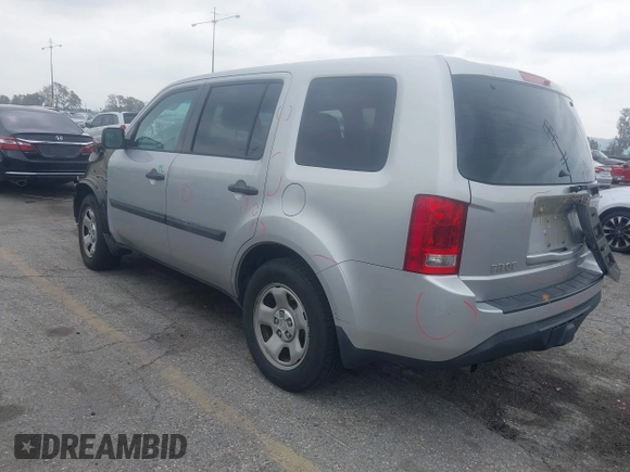 2015 Honda Pilot LX with VIN 5FNYF3H21FB010426, listed as a IAAI auction lot 41901870 with 184,113 mi miles and . Bid and sale history available at carsss.com. Image 3.