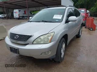 2007 Lexus RX 350 z VIN 2T2HK31U37C027950, wystawiony jako IAAI lot #42469750 z przebiegiem 229 546 mil mil oraz . Historia ofert i sprzedaży dostępna na DreamBid. Obrazek 2.