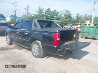 2007 Chevrolet Avalanche LTZ with VIN 3GNFK12367G164433, listed as a IAAI auction lot 42747301 with 163,980 mi miles and . Bid and sale history available at DreamBid. Image 3.