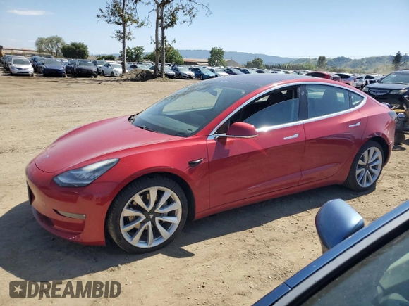 2018 Tesla Model 3 Long Range Battery z VIN 5YJ3E1EA4JF061733, wystawiony jako Copart lot #54885335 z przebiegiem 84 700 mil mil oraz Szkoda całkowita • Salvage title. Historia ofert i sprzedaży dostępna na DreamBid. Obrazek 1.