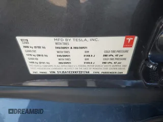 2019 Tesla Model S 75D with VIN 5YJSA1E2XKF331744, listed as a IAAI auction lot 41483173 with Not provided miles and . Bid and sale history available at DreamBid. Image 9.