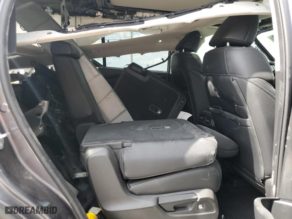 2024 Honda Pilot Touring with VIN 5FNYG1H71RB036980, listed as a Copart auction lot 47827115 with 5,646 mi miles and Salvage Title. Bid and sale history available at carsss.com. Image 11.