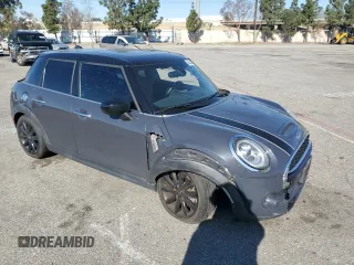 2020 MINI Hardtop 4 Door Cooper S with VIN WMWXU9C08L2L79368, listed as a Copart auction lot 50075945 with 40,472 mi miles and Salvage Title. Bid and sale history available at DreamBid. Image 4.
