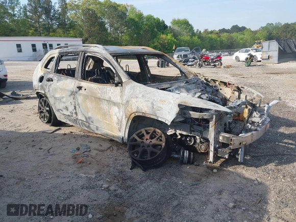 2017 Jeep Cherokee Latitude z VIN 1C4PJLCB9HD219232, wystawiony jako IAAI lot #42071956 z przebiegiem Nie podano mil oraz . Historia ofert i sprzedaży dostępna na DreamBid. Obrazek 1.