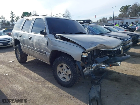2004 Chevrolet Tahoe LT with VIN 1GNEC13Z24R307482, listed as a IAAI auction lot 41387538 with 322,339 mi miles. Bid and sale history available at carsss.com. Image 1.