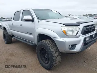 2012 Toyota Tacoma z VIN 3TMMU4FN6CM047454, wystawiony jako IAAI lot #42449569 z przebiegiem 163 977 mil mil oraz . Historia ofert i sprzedaży dostępna na DreamBid. Obrazek 1.