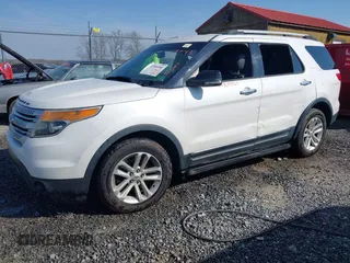 2013 Ford Explorer XLT with VIN 1FM5K8D80DGB32876, listed as a IAAI auction lot 41901401 with 217,594 mi miles and . Bid and sale history available at carsss.com. Image 2.