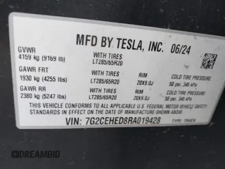2024 Tesla Cybertruck z VIN 7G2CEHED8RA019428, wystawiony jako IAAI lot #41918480 z przebiegiem 22 762 mil mil oraz . Historia ofert i sprzedaży dostępna na DreamBid. Obrazek 9.