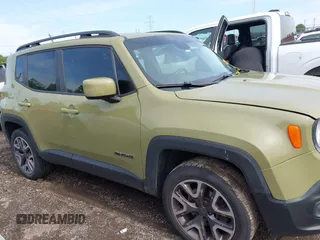 2015 Jeep Renegade Latitude with VIN ZACCJBBT6FPB28081, listed as a IAAI auction lot 42217931 with 212,027 mi miles. Bid and sale history available at carsss.com. Image 13.