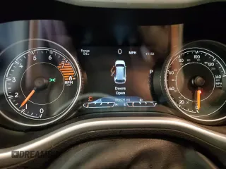 2017 Jeep Cherokee Trailhawk с VIN 1C4PJMBS0HW648724, выставлен на аукционе Copart как лот 62153095 с пробегом 96 606 миль миль и Списание • Salvage title. История ставок и продаж доступна на DreamBid. Изображение 9.