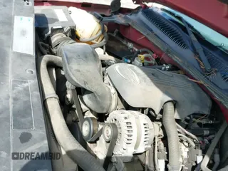2007 Chevrolet Silverado 1500 LS z VIN 2GCEC13V871112232, wystawiony jako IAAI lot #43075506 z przebiegiem 186 352 mil mil oraz . Historia ofert i sprzedaży dostępna na DreamBid. Obrazek 20.