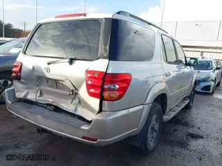 2003 Toyota Sequoia SR5 with VIN 5TDZT34A33S147241, listed as a IAAI auction lot 41137587 with 257,823 mi miles. Bid and sale history available at carsss.com. Image 4.