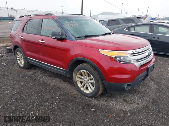 2013 Ford Explorer XLT with VIN 1FM5K8D85DGC90193, listed as a IAAI auction lot 42121079 with 290,888 mi miles and . Bid and sale history available at DreamBid. Image 1.