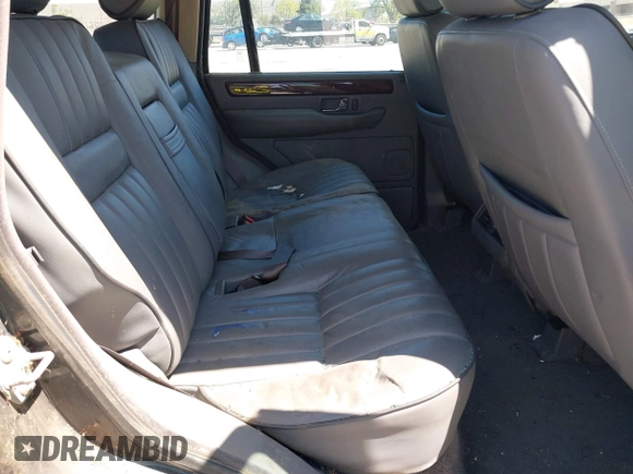 2000 Land Rover Range Rover with VIN SALPV1648YA431684, listed as a IAAI auction lot 41990185 with 130,210 mi miles and . Bid and sale history available at DreamBid. Image 8.