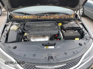 2015 Chrysler 200 Limited with VIN 1C3CCCAB8FN700919, listed as a IAAI auction lot 42084125 with 171,960 mi miles. Bid and sale history available at carsss.com. Image 10.