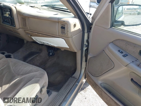 2002 GMC Sierra 1500 SLE z VIN 2GTEC19T221357087, wystawiony jako IAAI lot #41441911 z przebiegiem 319 299 mil mil oraz . Historia ofert i sprzedaży dostępna na DreamBid. Obrazek 5.