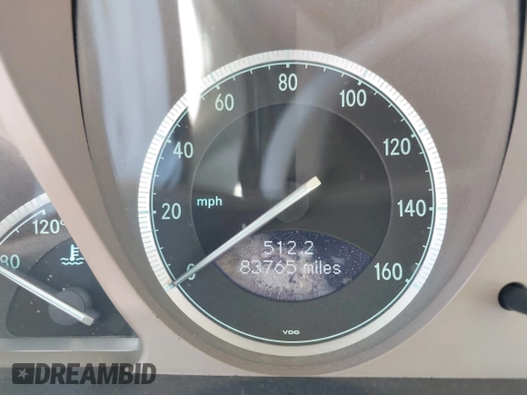 2005 Mercedes-Benz SL 500 z VIN WDBSK75F75F090730, wystawiony jako IAAI lot #42278730 z przebiegiem 83 765 mil mil oraz . Historia ofert i sprzedaży dostępna na DreamBid. Obrazek 16.