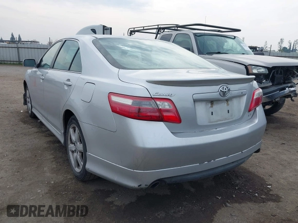 2008 Toyota Camry LE with VIN 4T1BK46K78U560505, listed as a IAAI auction lot 41473270 with 302,991 mi miles. Bid and sale history available at carsss.com. Image 3.