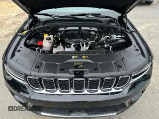 2024 Jeep Grand Cherokee with VIN 1C4RJYB67RC710710, listed as a Copart auction lot 62895445 with 44,528 mi miles and Clean title. Bid and sale history available at DreamBid. Image 5.