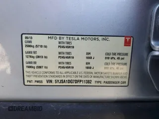 2013 Tesla Model S с VIN 5YJSA1DG7DFP11382, выставлен на аукционе Copart как лот 67097375 с пробегом 55 481 миль миль и Списание • Salvage title. История ставок и продаж доступна на DreamBid. Изображение 12.